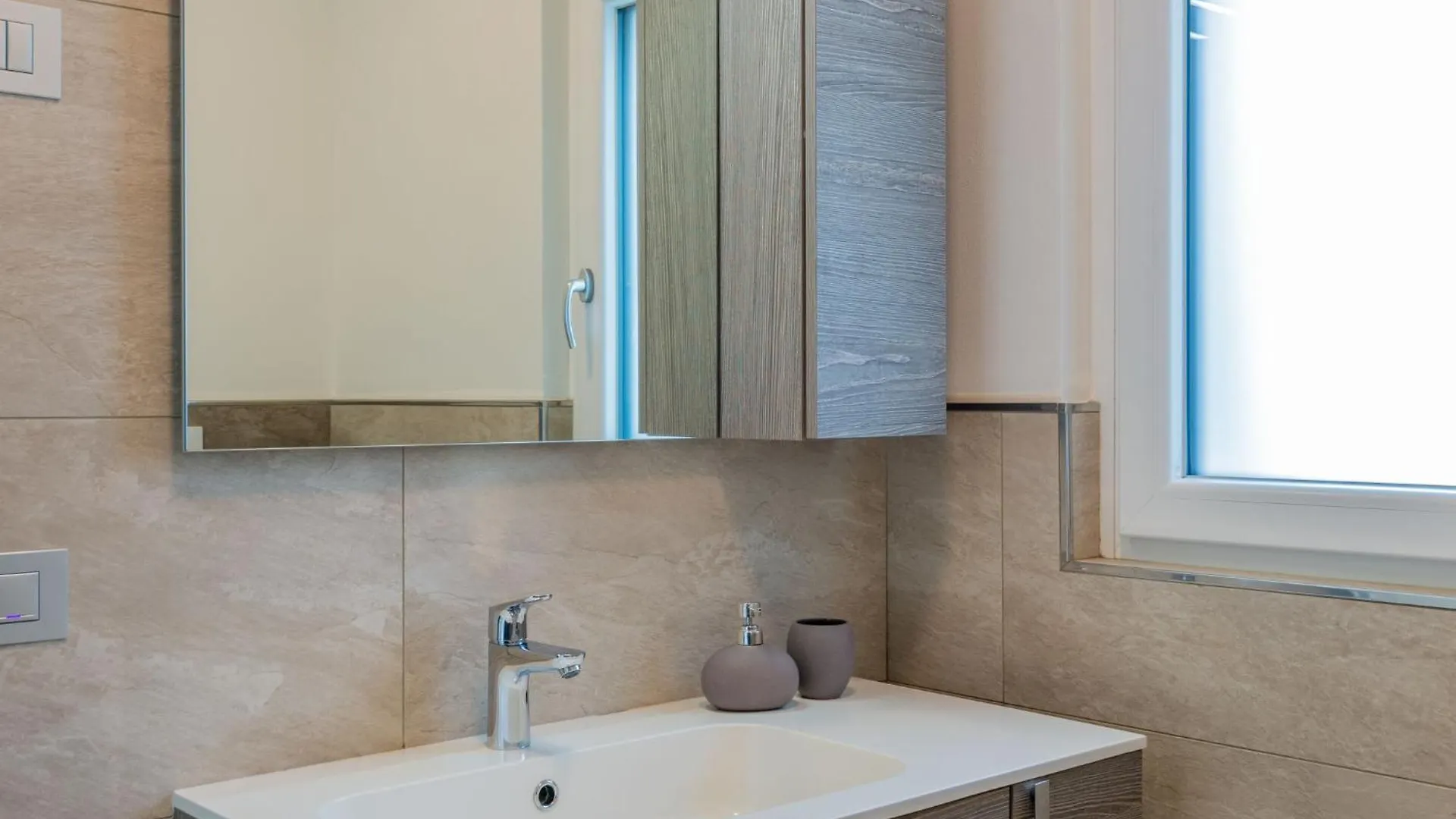 Holiday Home Gelsomino - Gla125 By Interhome Gera Lario 0*,  Italy